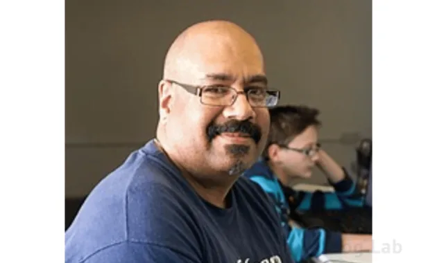 Biografi Mike Little